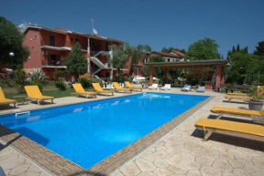 Отель Ilias Apartments  Ипсос